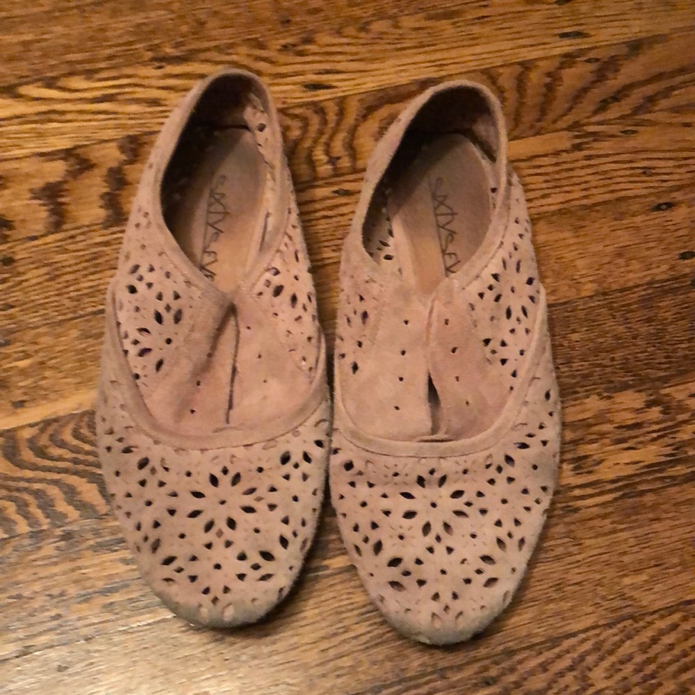 Pink suede geo cut oxfords.